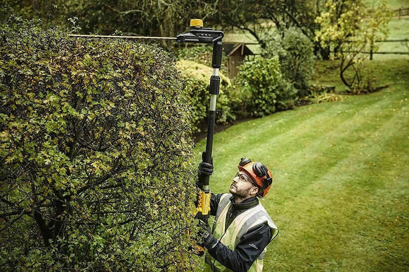 taille-haie électrique sans fil télescopique DeWalt