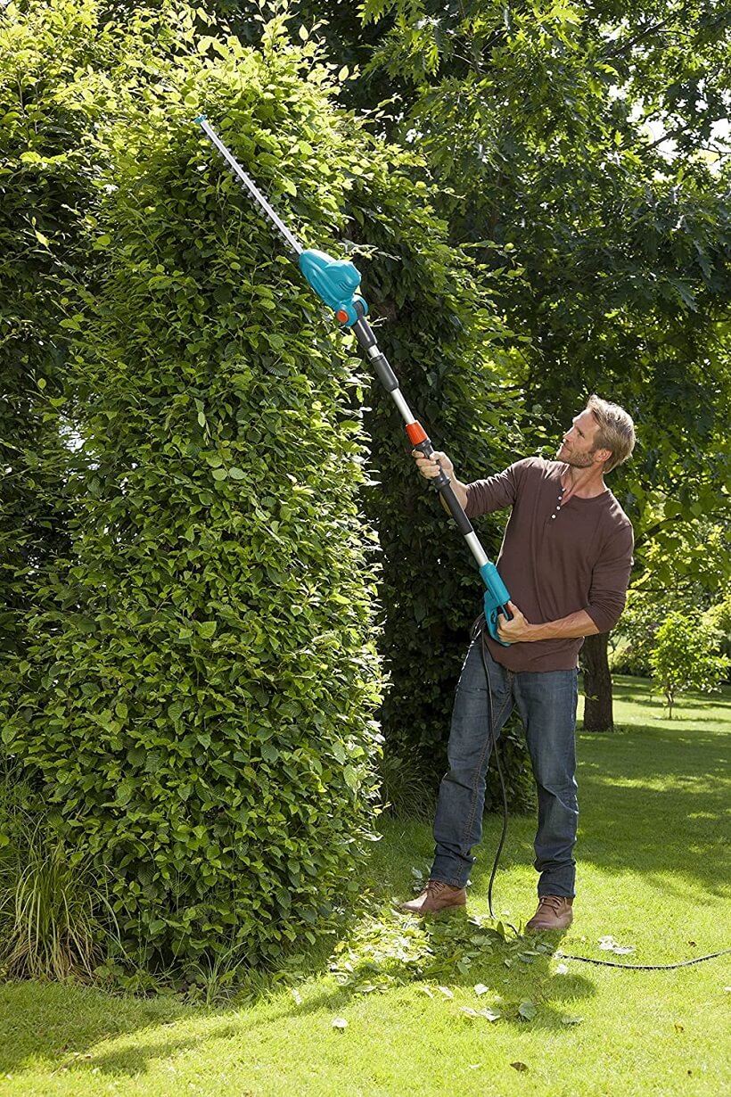 taille-haie électrique télescopique Gardena